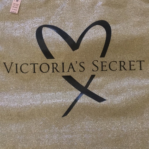 Victoria Secret over night bag! - Picture 4 of 4